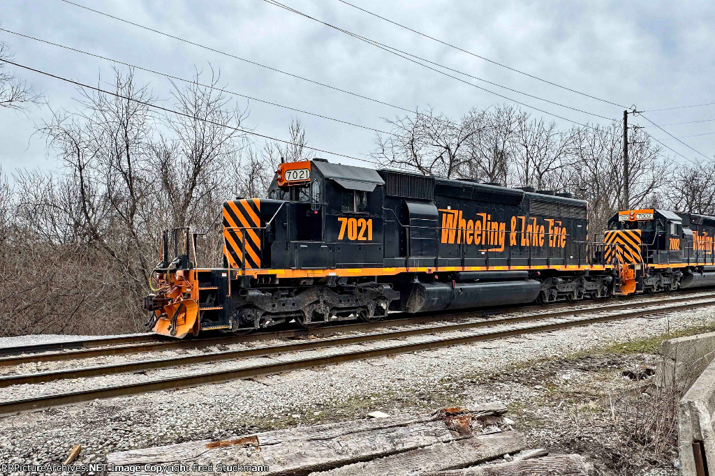 WE 7021